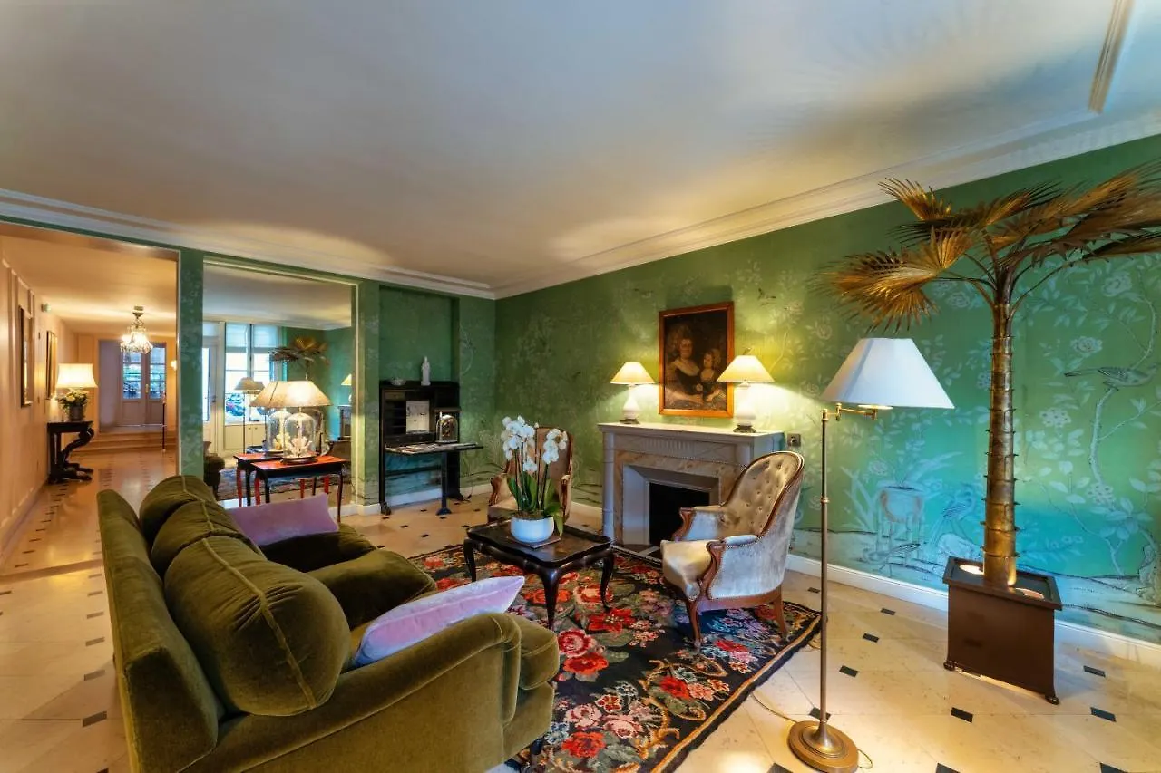 Du Danube Saint Germain 3* פריז